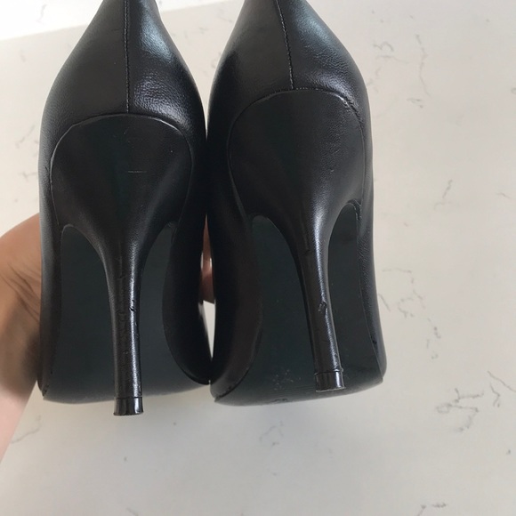 Nine West Size 6 Medium Black Pointed Toe Pumps - Picture 8 of 9